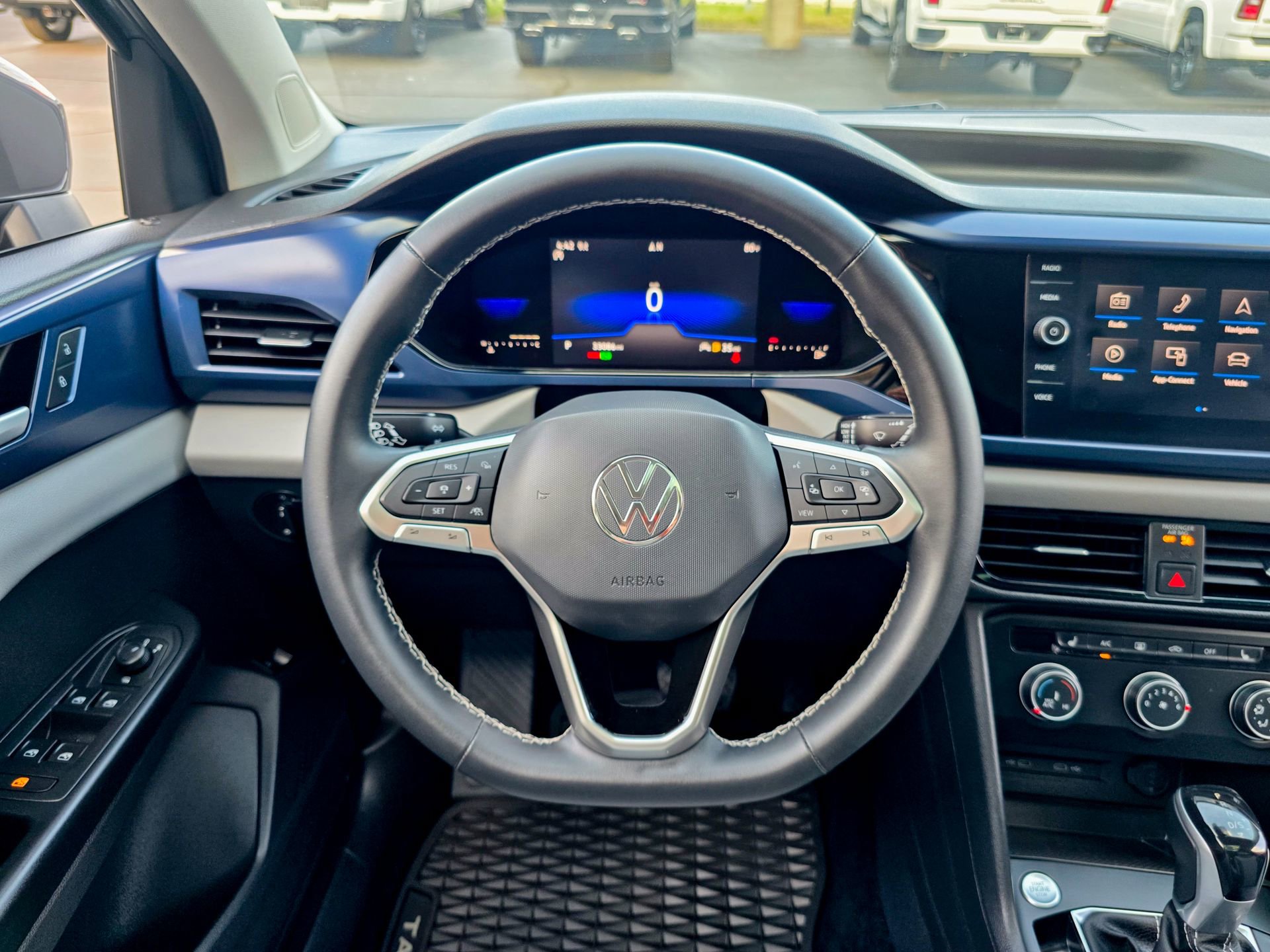 Used 2022 Volkswagen Taos SE image 27