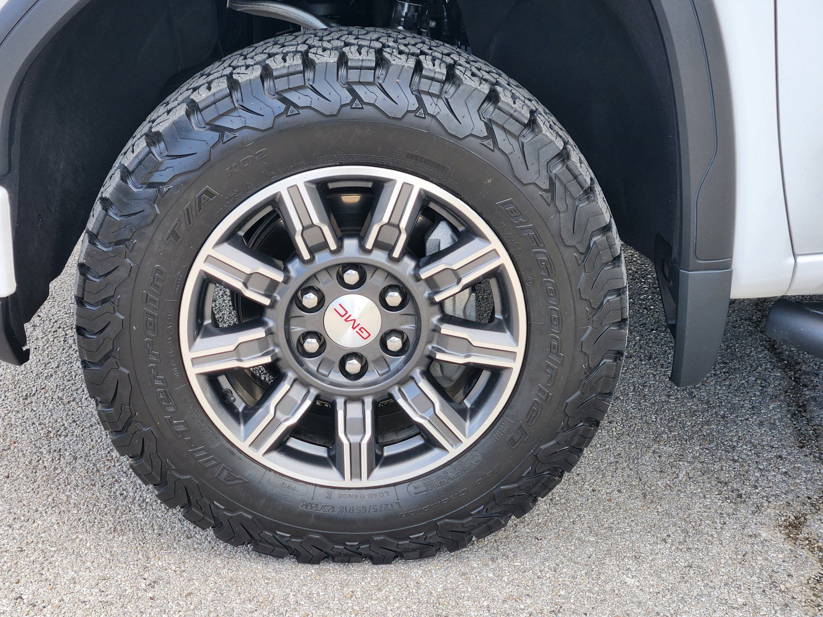 Used 2024 GMC Sierra 1500 AT4 w/ Technology Package AWD/4WD image 31