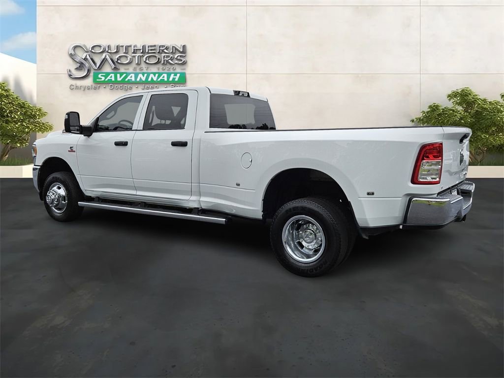 Used 2023 RAM 3500 Tradesman w/ Chrome Appearance Group image 3