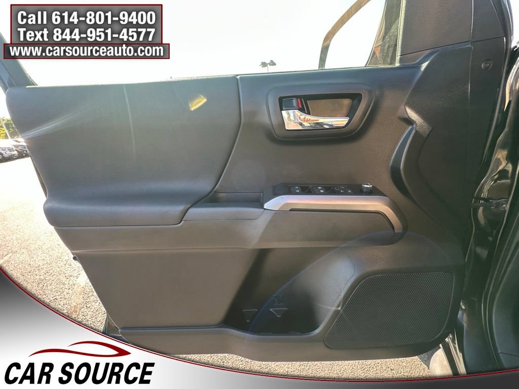 Used 2017 Toyota Tacoma TRD Sport w/ Tow Package (A/T) AWD/4WD image 21