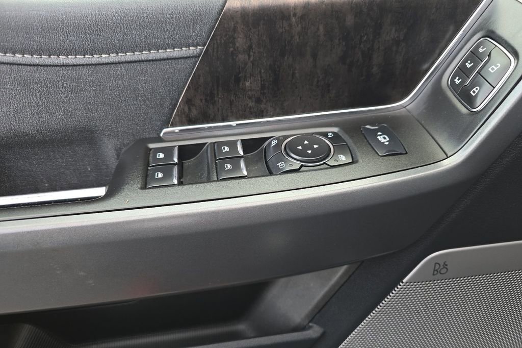 Used 2023 Ford F250 Lariat w/ Lariat Ultimate Package AWD/4WD image 10