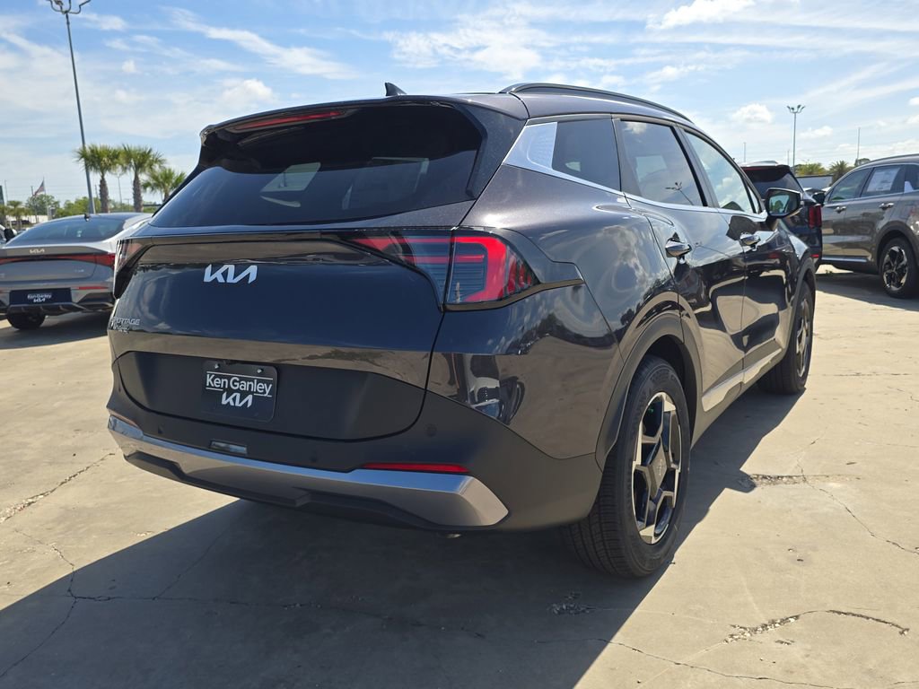 New 2026 Kia Sportage EX image 8