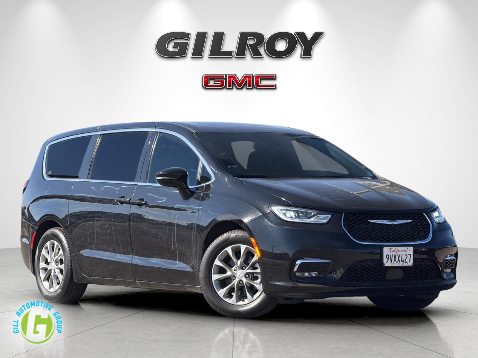 Used 2026 Chrysler Pacifica Limited FWD image 1