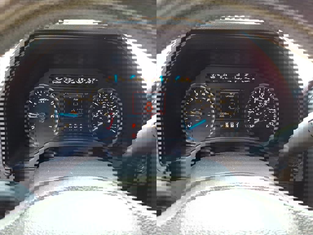 Used 2015 Ford F150 XLT w/ Equipment Group 302A Luxury image 17