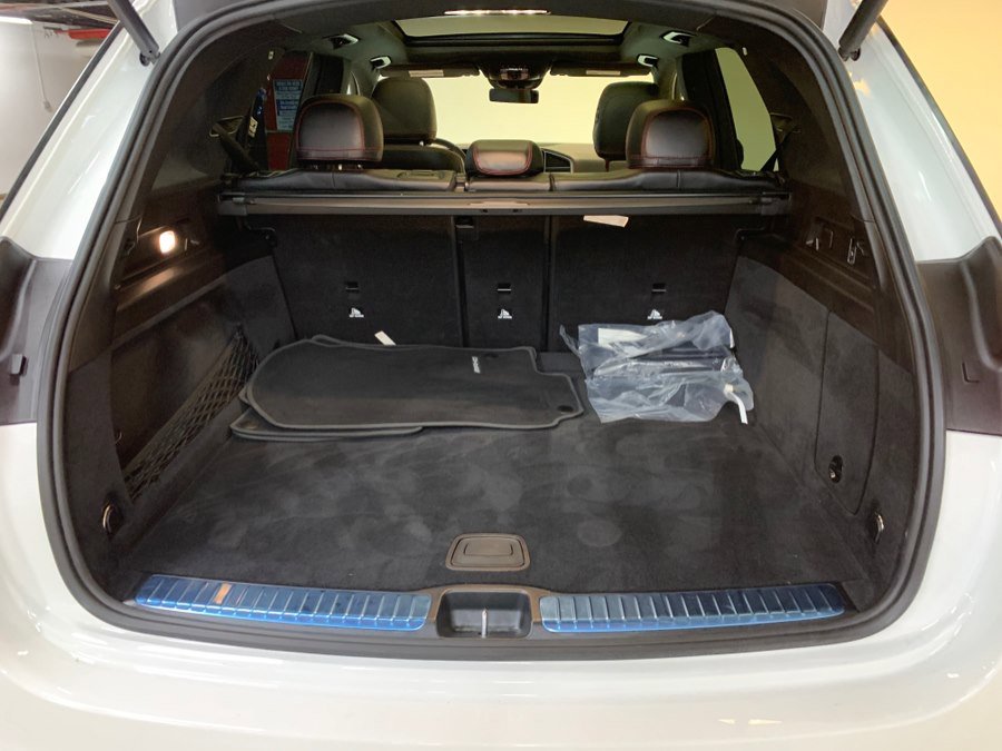 Used 2023 Mercedes-Benz GLE 53 AMG 4MATIC w/ Exterior Lighting Package image 60