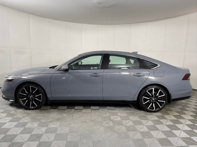 Used 2023 Honda Accord Touring video 3