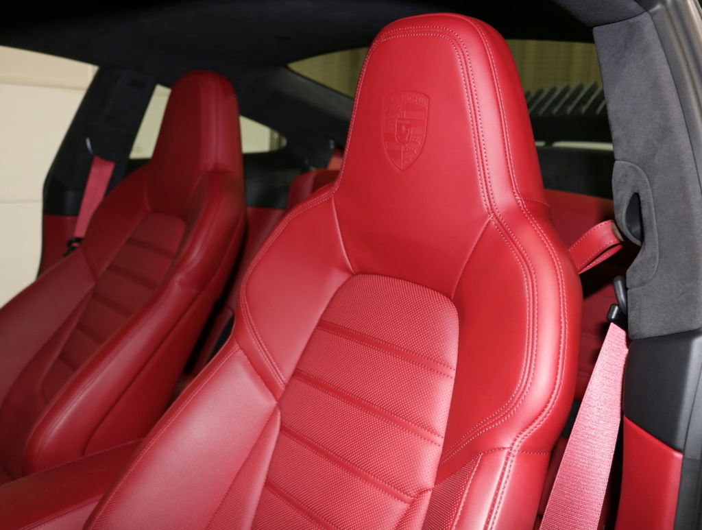 Used 2021 Porsche 911 Coupe image 38