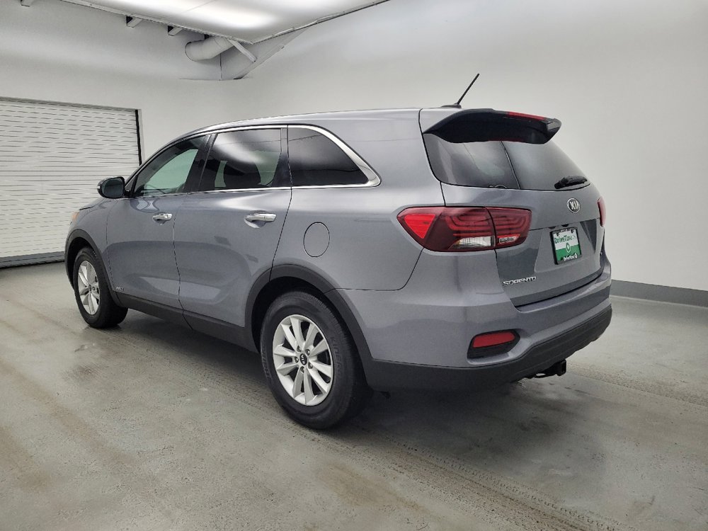 Used 2020 Kia Sorento LX image 3