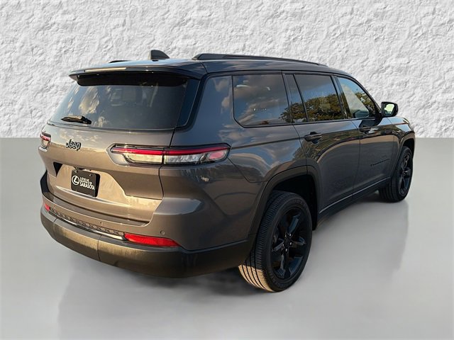 Used 2024 Jeep Grand Cherokee L Altitude image 3