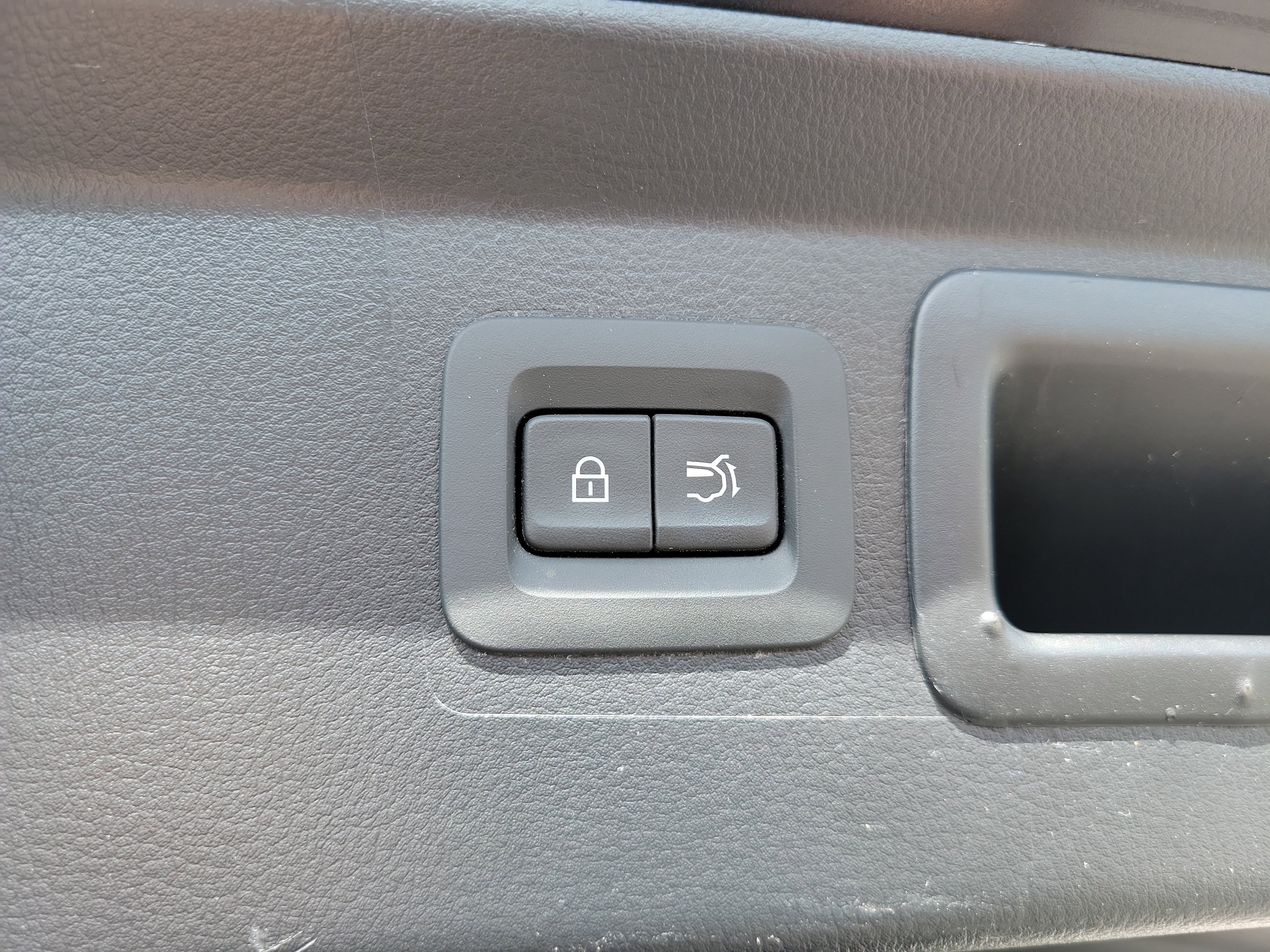 Used 2024 MAZDA CX-50 AWD 2.5 S w/ Preferred Package image 12