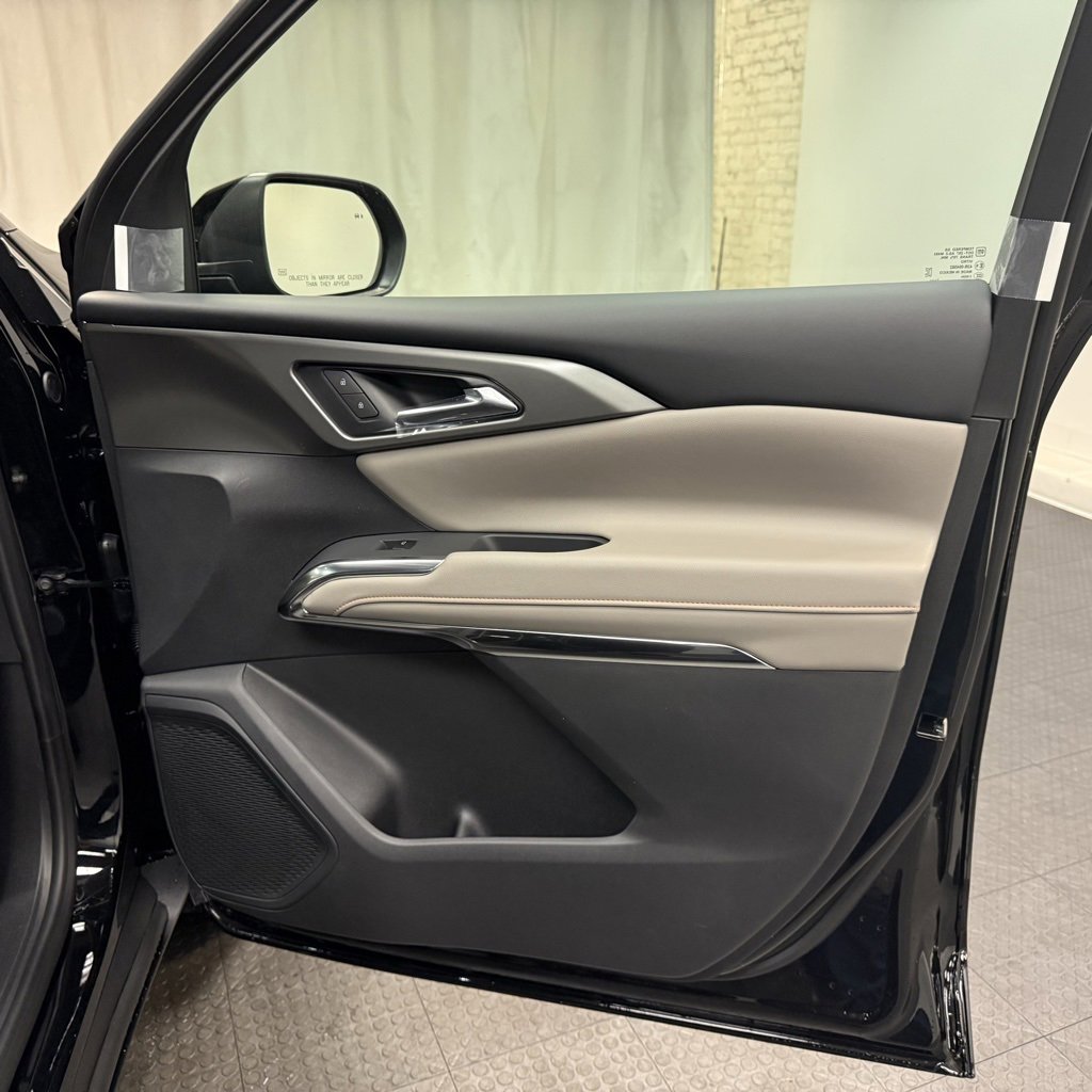 New 2026 Chevrolet Traverse LT image 17