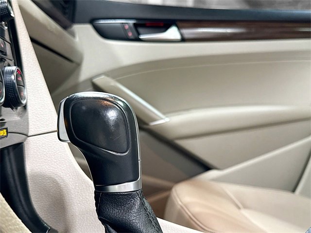 Used 2020 Volkswagen Passat 2.0T SEL image 19