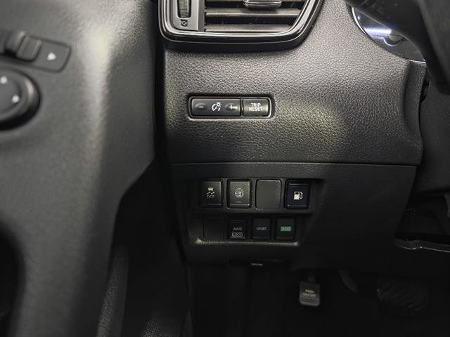 Used 2019 Nissan Rogue S w/ Special Edition Package AWD/4WD image 41