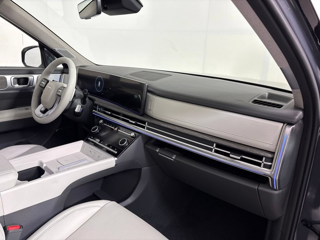 New 2027 Hyundai Santa Fe Limited FWD image 13