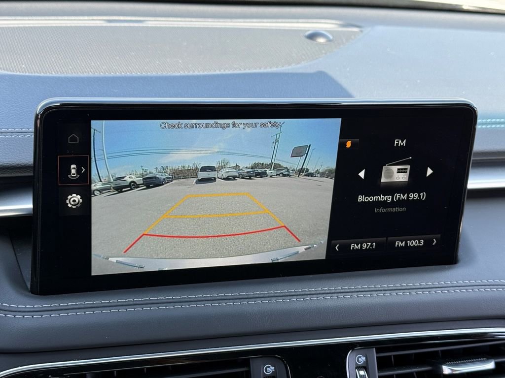 Used 2023 Genesis G70 2.0T image 22