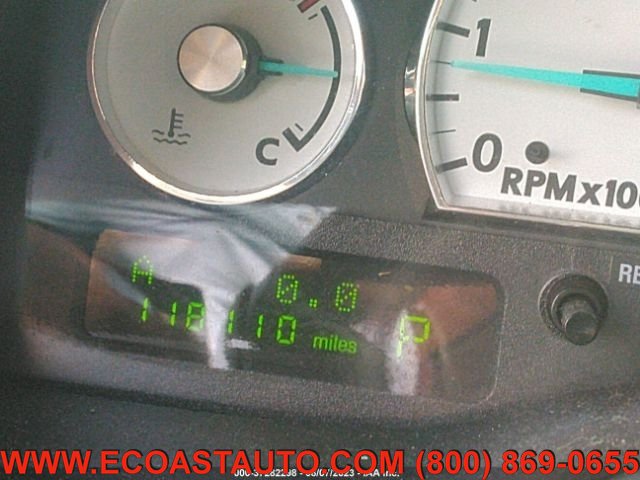 Used 2005 Ford Thunderbird Deluxe RWD image 11