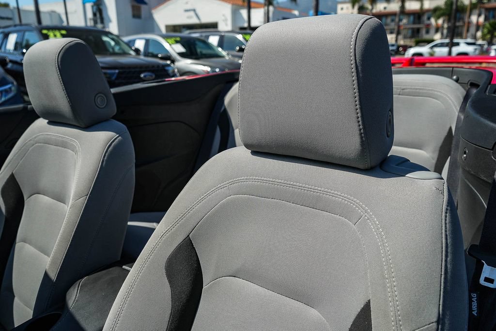 Used 2023 Chevrolet Camaro LT RWD image 27