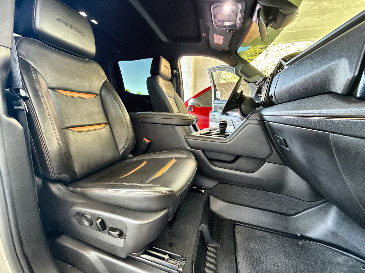 Used 2025 GMC Sierra 1500 AT4 AWD/4WD image 28