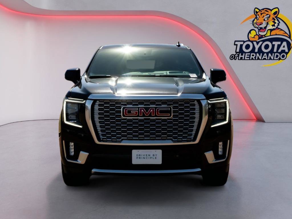 Used 2024 GMC Yukon XL Denali AWD/4WD image 2