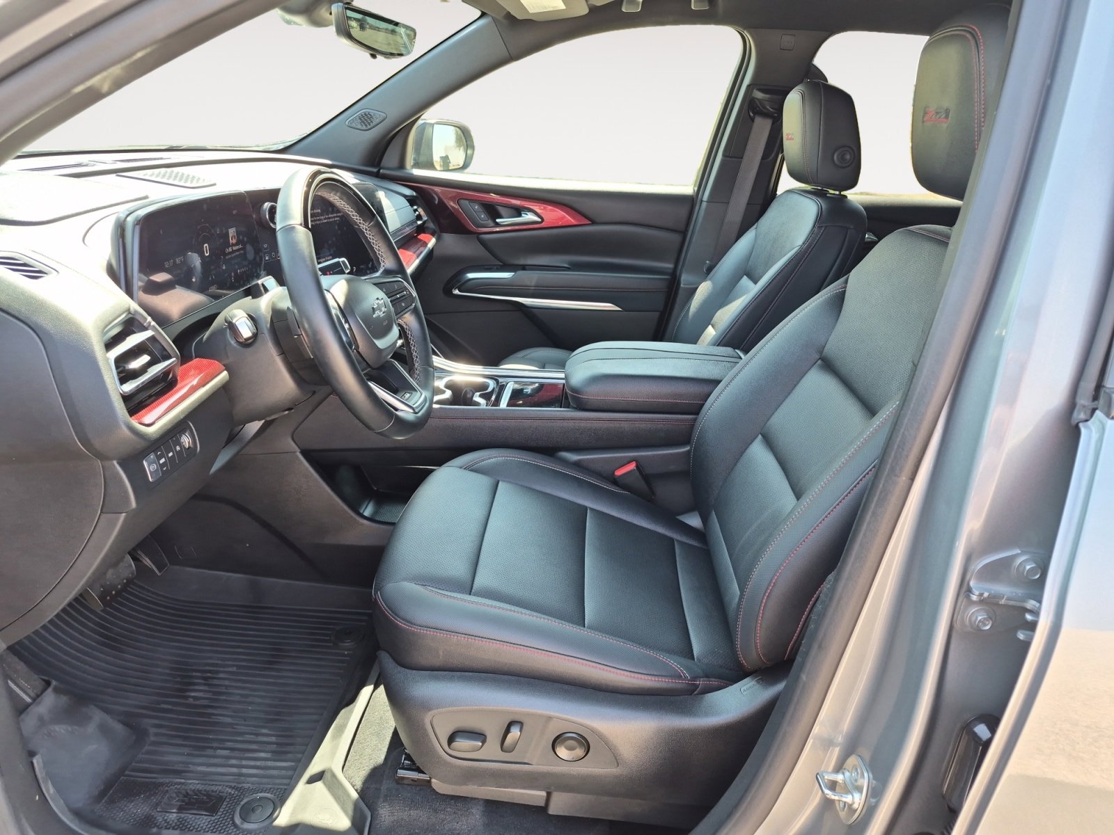 Used 2024 Chevrolet Traverse Z71 w/ Enhanced Driving Package image 22