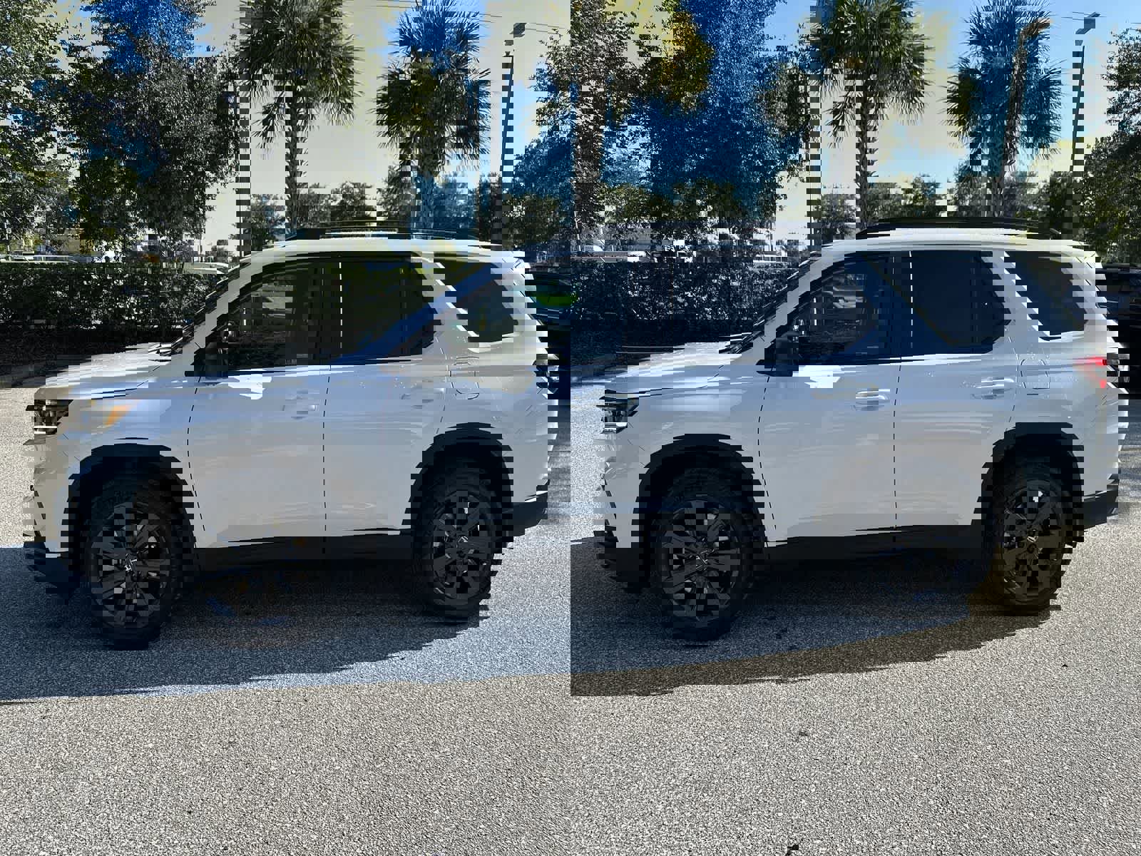 Used 2023 Honda Pilot Sport image 6