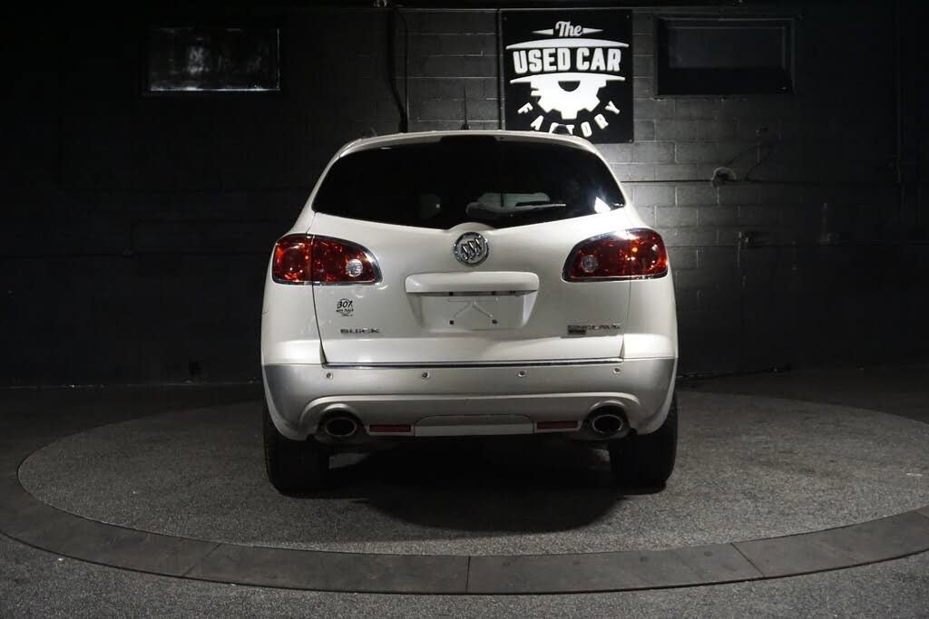 Used 2009 Buick Enclave CXL w/ Entertainment Package #2 image 3