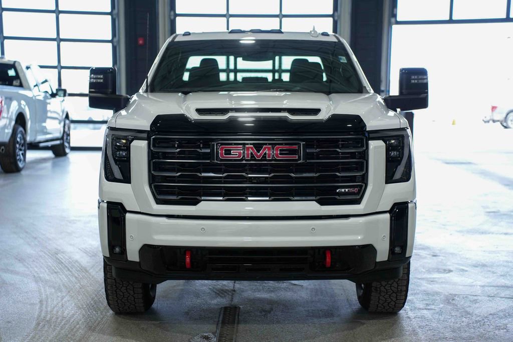 Used 2026 GMC Sierra 2500 AT4 image 2