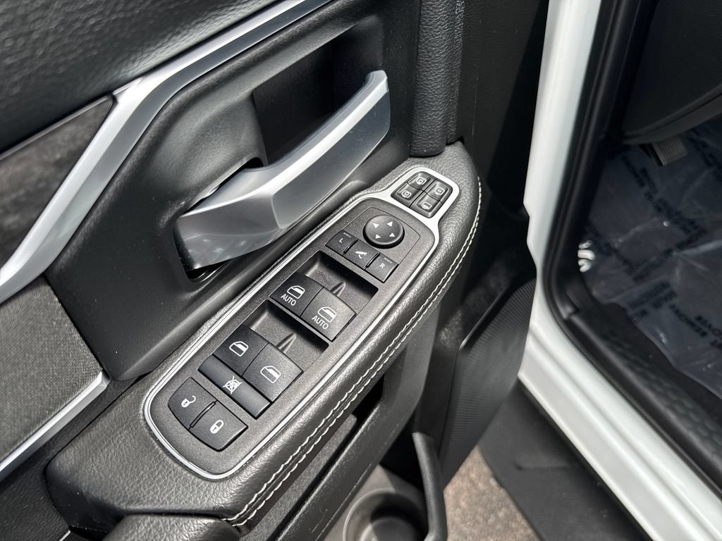 Used 2024 RAM 3500 Big Horn w/ Night Edition AWD/4WD image 11