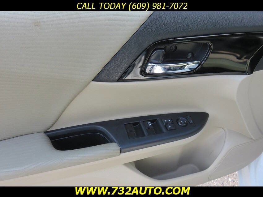 Used 2017 Honda Accord LX image 30