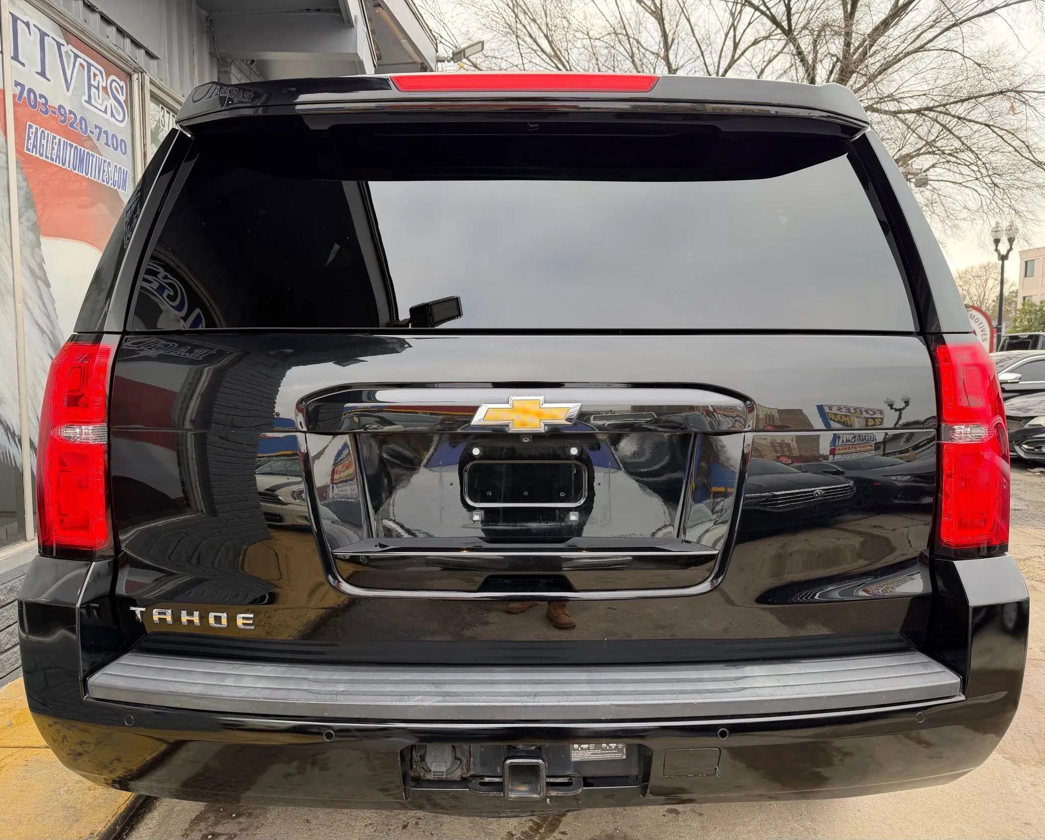 Used 2017 Chevrolet Tahoe LS w/ All-Season Package image 4