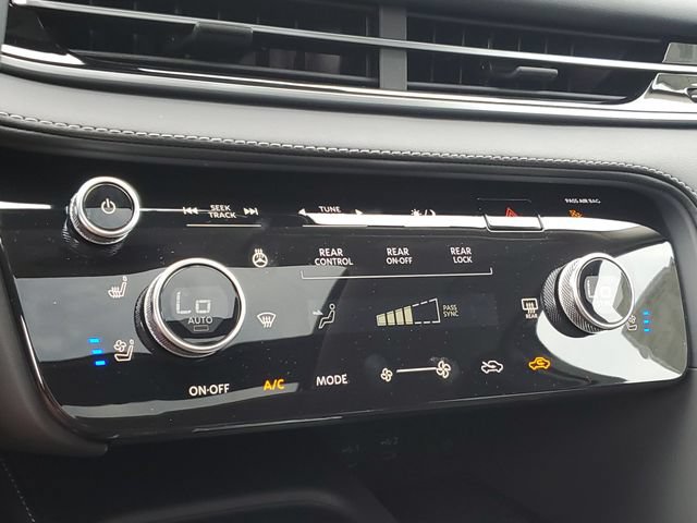 New 2027 INFINITI QX60 Luxe w/ Family Package AWD/4WD image 30