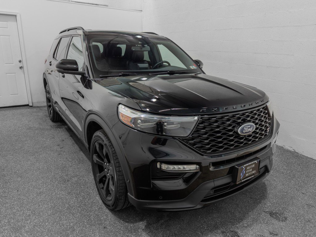 Used 2022 Ford Explorer ST w/ ST Street Pack AWD/4WD image 2
