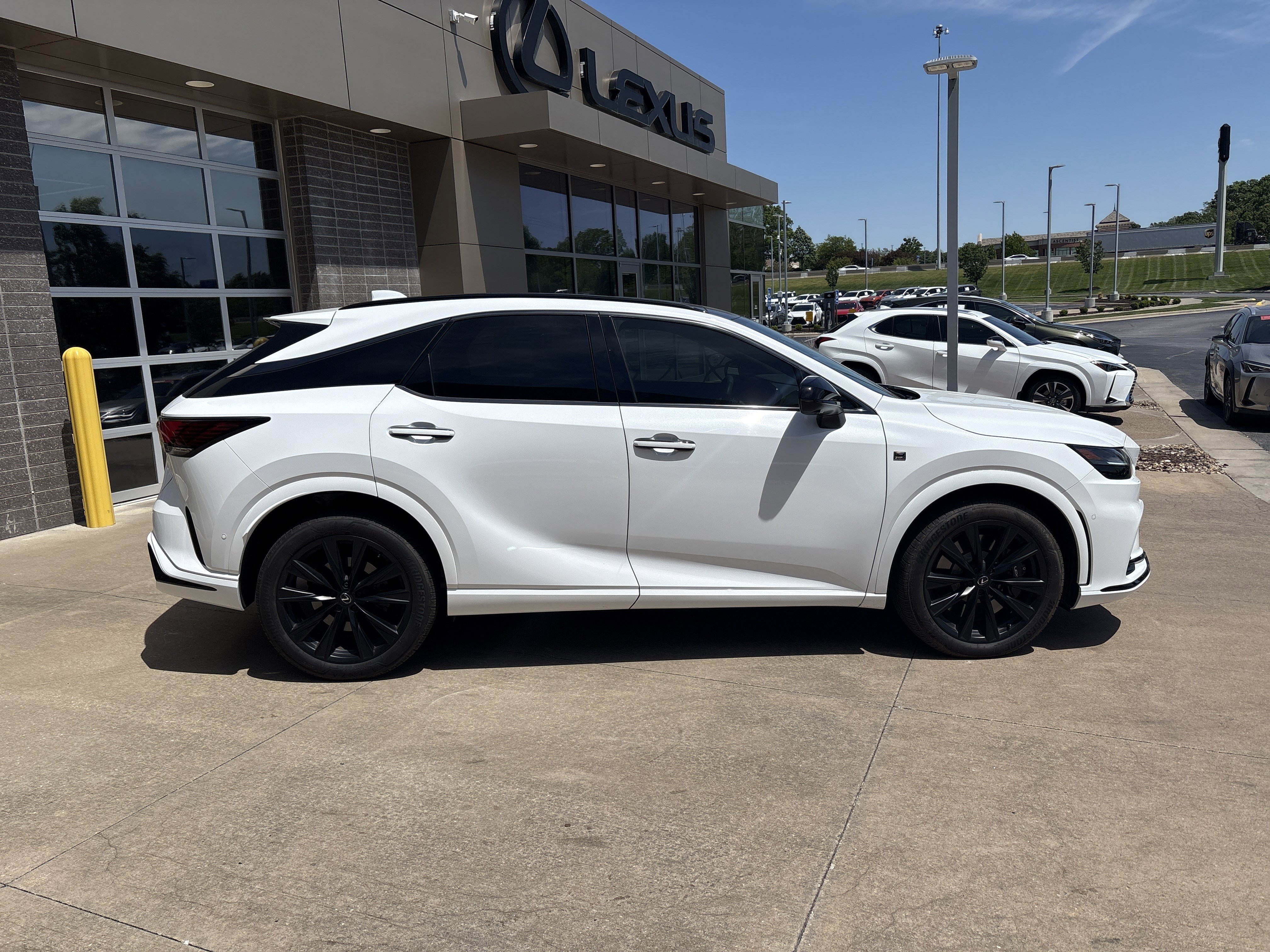 Used 2024 Lexus RX 500h F Sport w/ Convenience Package AWD/4WD image 11