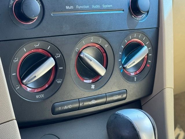 Used 2009 MAZDA MAZDA3 i Touring Value FWD image 15