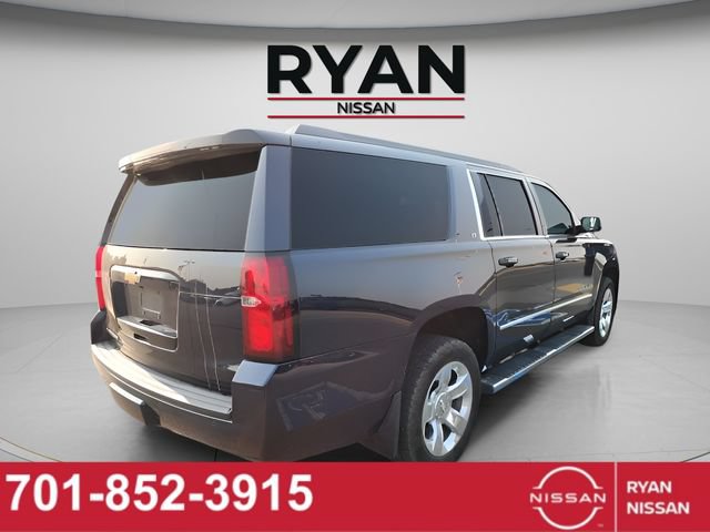 Used 2017 Chevrolet Suburban LT w/ LT Signature Package AWD/4WD image 3