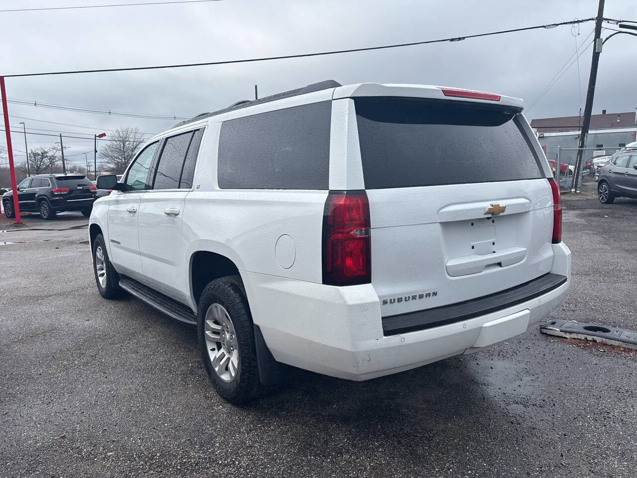 Used 2016 Chevrolet Suburban LT AWD/4WD image 7