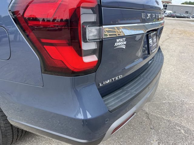 Used 2023 Ford Expedition Limited RWD image 12