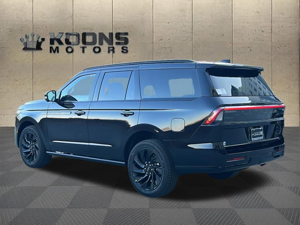New 2026 Lincoln Navigator Reserve AWD/4WD image 3