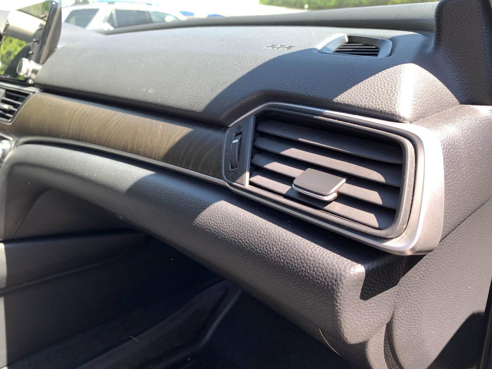 Used 2019 Honda Accord EX image 44