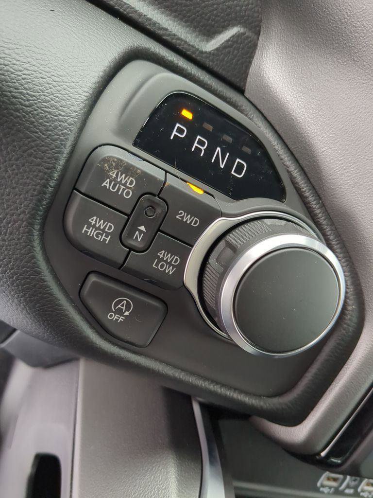 New 2026 RAM 1500 Big Horn AWD/4WD image 17
