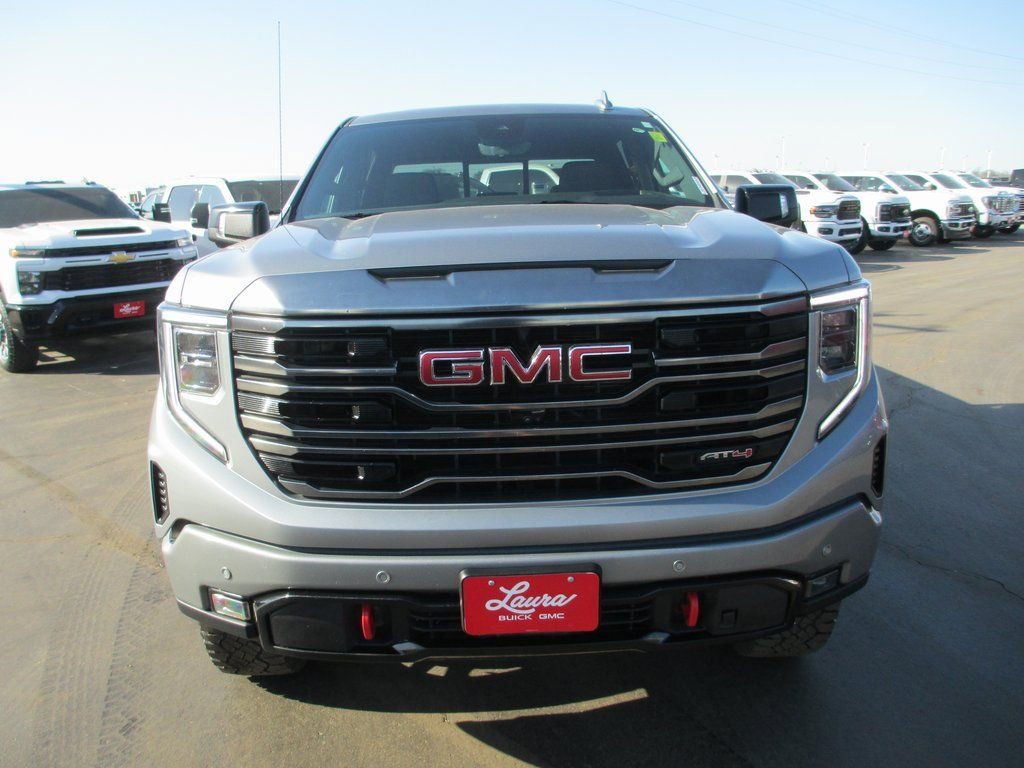 Used 2024 GMC Sierra 1500 AT4 w/ Technology Package image 11