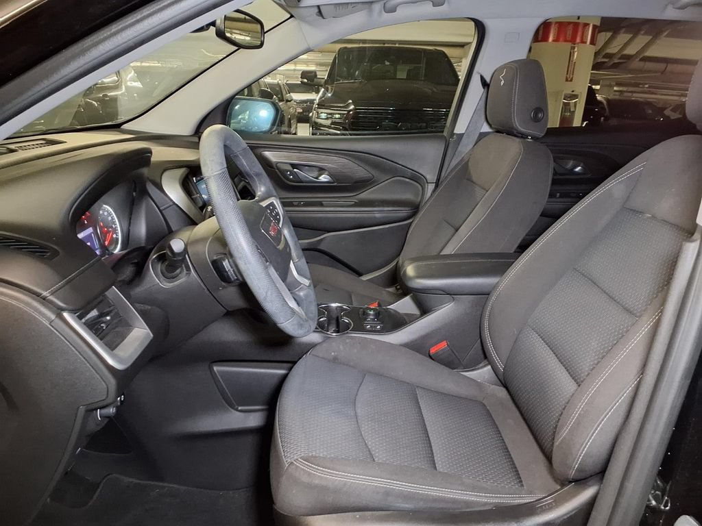 Used 2022 GMC Terrain SLE w/ Driver Convenience Package FWD image 14