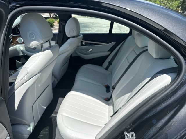 Used 2021 Mercedes-Benz E 350 4MATIC Sedan image 25