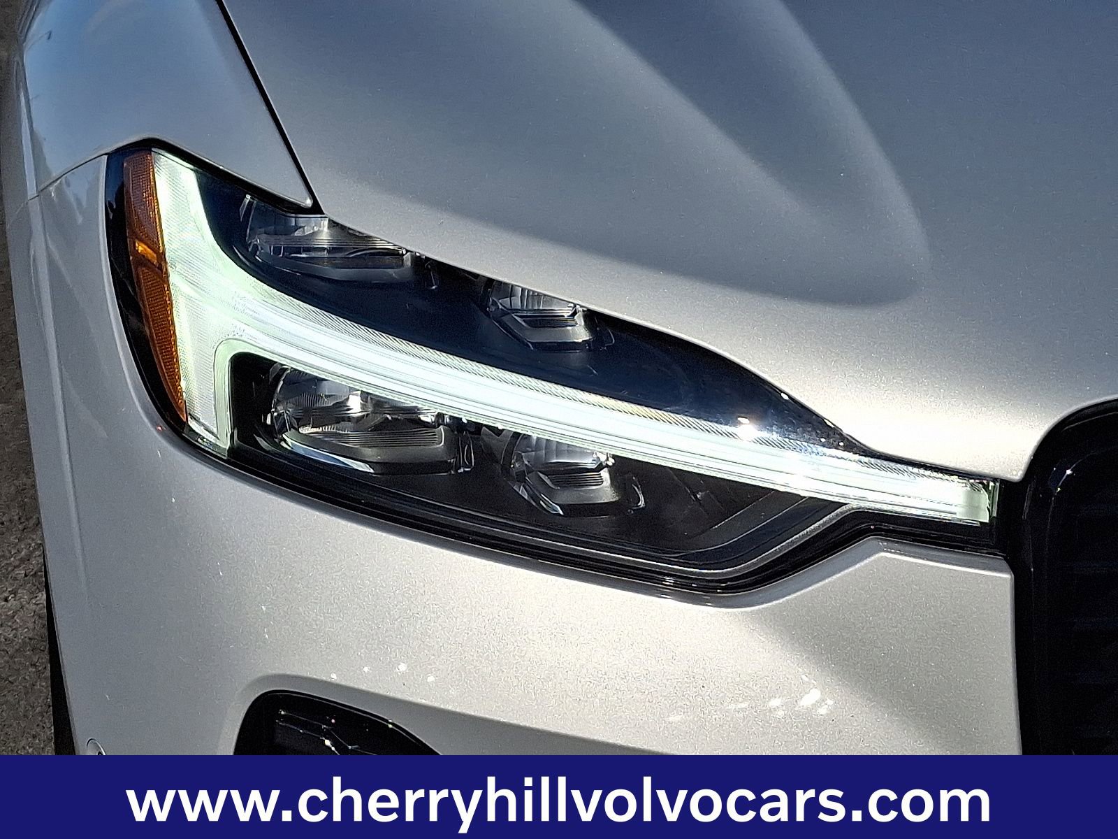 Certified 2025 Volvo XC60 B5 Plus image 10