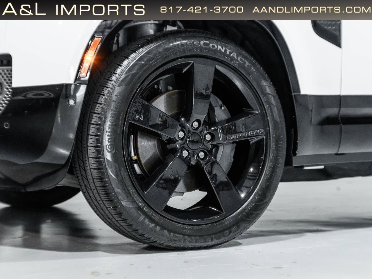 Used 2023 Land Rover Defender 110 X-Dynamic SE AWD/4WD image 30