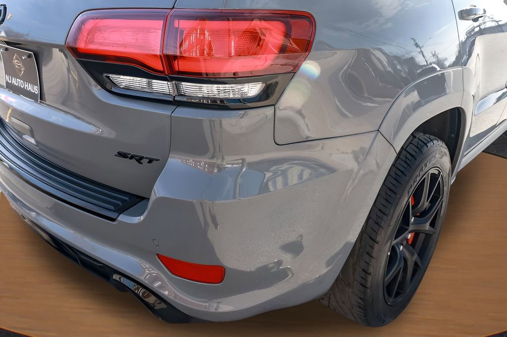 Used 2020 Jeep Grand Cherokee SRT AWD/4WD image 8