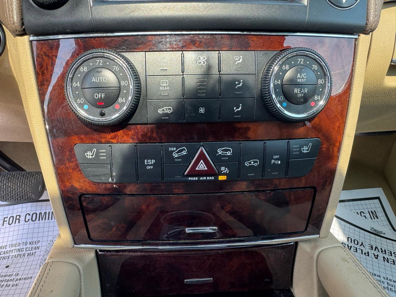 Used 2011 Mercedes-Benz GL 450 4MATIC image 15