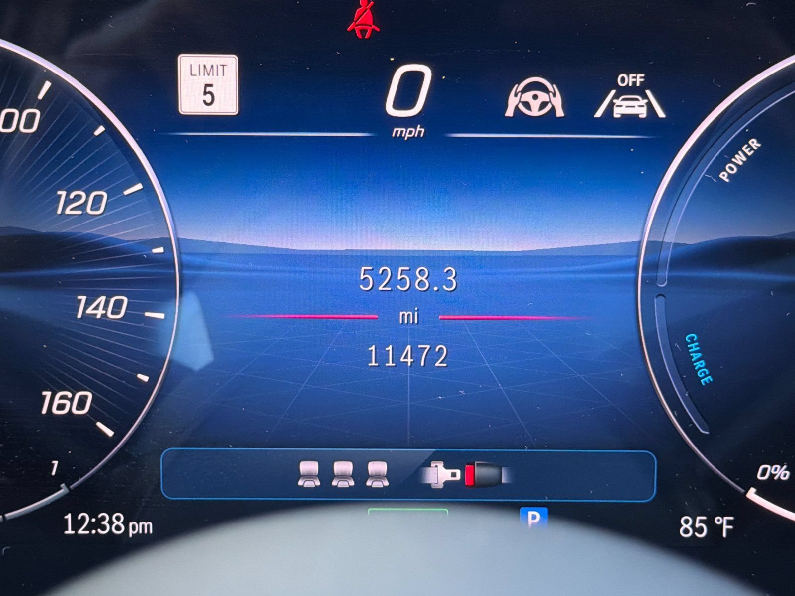 Used 2025 Mercedes-Benz GLC 350e 4MATIC image 27