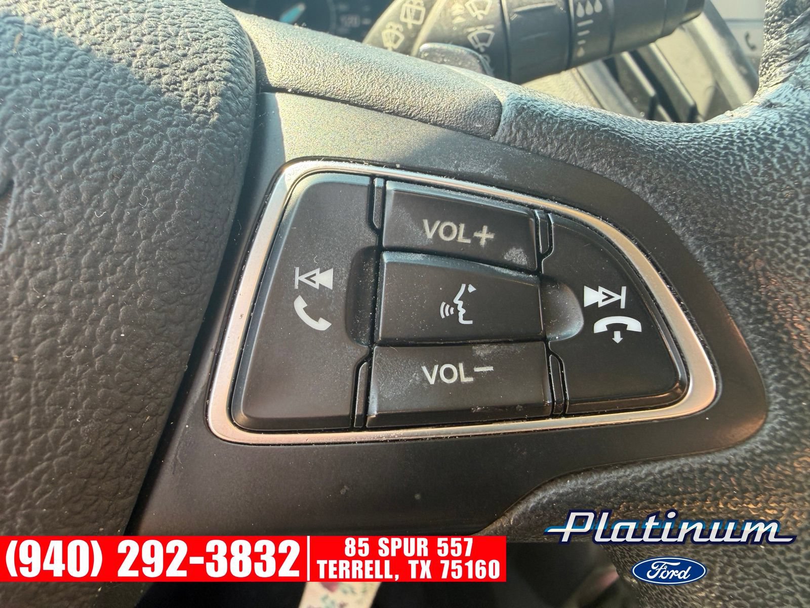 Used 2017 Ford Escape SE w/ SE Leather Comfort Package FWD image 20