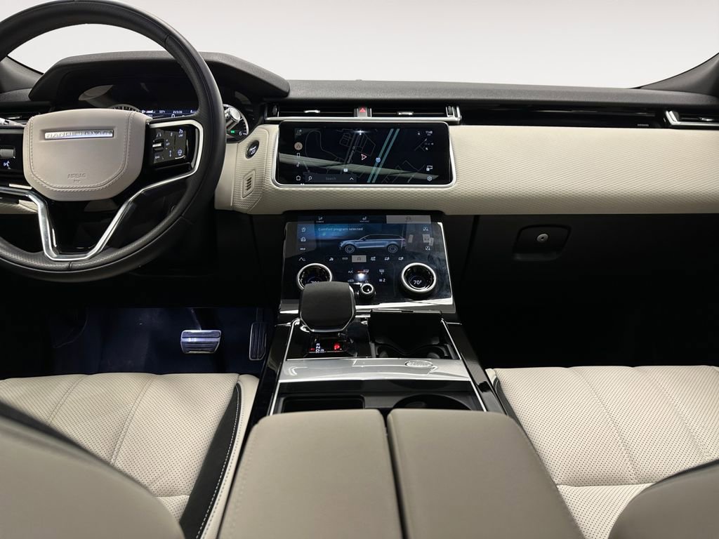 Used 2023 Land Rover Range Rover Velar R-Dynamic S image 11